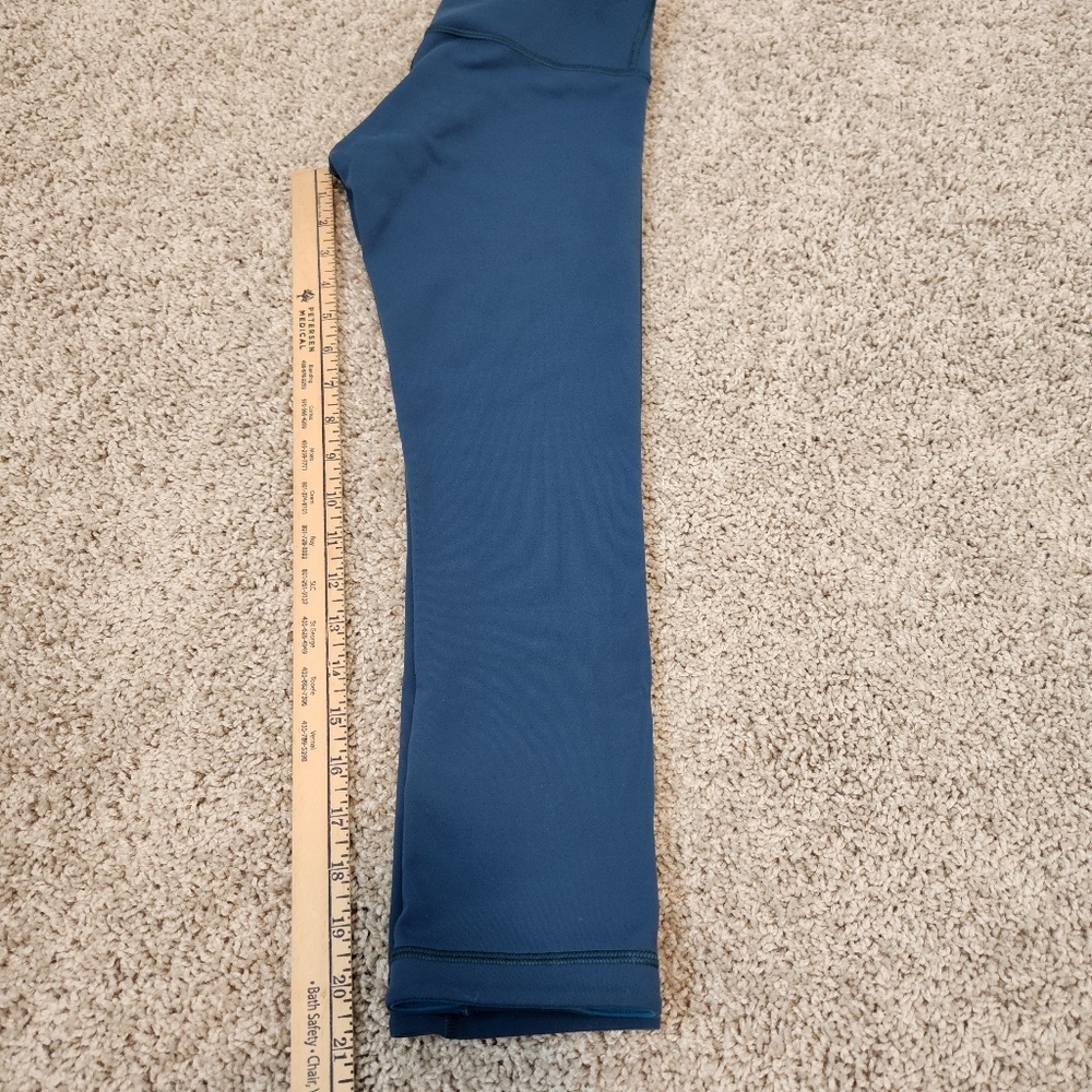 Lululemon Wunder Under Reversible Crop Leggings Size 4 - Picture 7 of 8